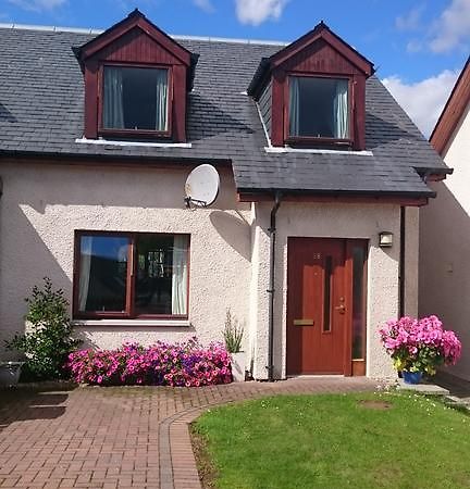 Holiday House Kinveachy Aviemore Bagian luar foto