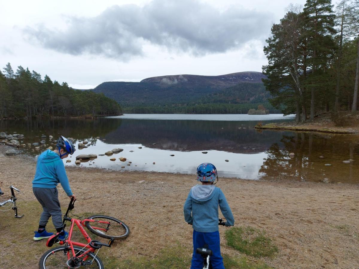 Holiday House Kinveachy Aviemore Bagian luar foto